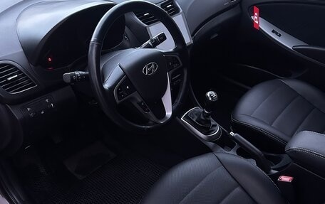 Hyundai Solaris II рестайлинг, 2015 год, 990 000 рублей, 6 фотография