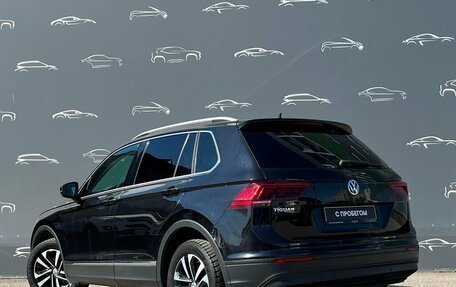 Volkswagen Tiguan II, 2018 год, 1 798 900 рублей, 4 фотография