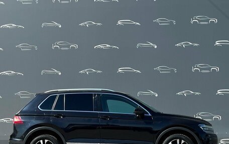 Volkswagen Tiguan II, 2018 год, 1 798 900 рублей, 12 фотография