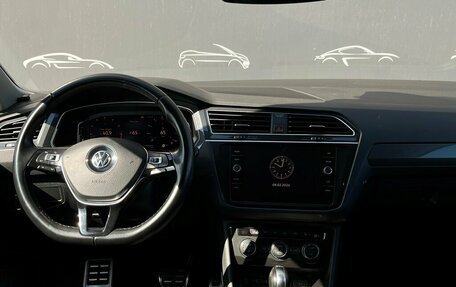 Volkswagen Tiguan II, 2018 год, 1 798 900 рублей, 6 фотография