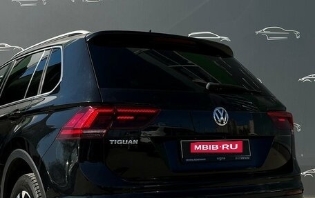 Volkswagen Tiguan II, 2018 год, 1 798 900 рублей, 25 фотография