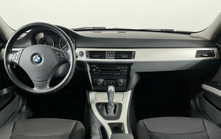 BMW 3 серия, 2011 год, 1 389 000 рублей, 15 фотография