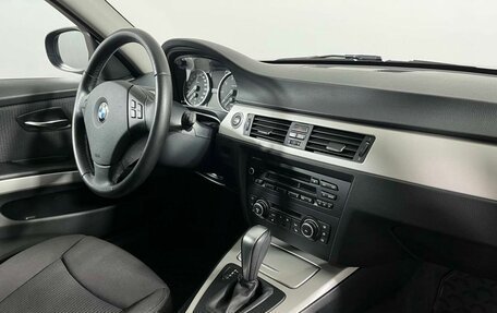 BMW 3 серия, 2011 год, 1 389 000 рублей, 14 фотография