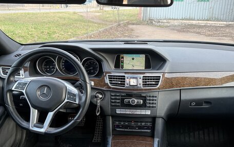 Mercedes-Benz E-Класс, 2013 год, 1 860 000 рублей, 11 фотография