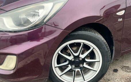 Hyundai Solaris II рестайлинг, 2012 год, 740 000 рублей, 3 фотография