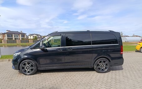 Mercedes-Benz V-Класс, 2021 год, 6 900 000 рублей, 3 фотография