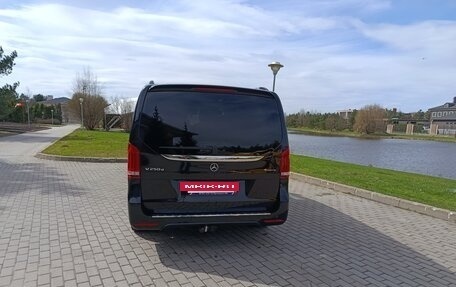 Mercedes-Benz V-Класс, 2021 год, 6 900 000 рублей, 4 фотография