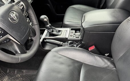 Toyota Land Cruiser Prado 150 рестайлинг 2, 2017 год, 4 300 000 рублей, 4 фотография