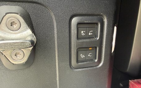 Land Rover Defender II, 2022 год, 9 100 000 рублей, 7 фотография