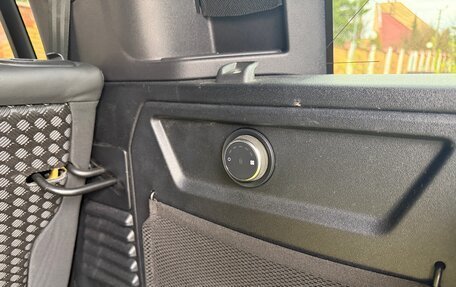 Land Rover Defender II, 2022 год, 9 100 000 рублей, 11 фотография