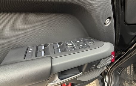 Land Rover Defender II, 2022 год, 9 100 000 рублей, 13 фотография