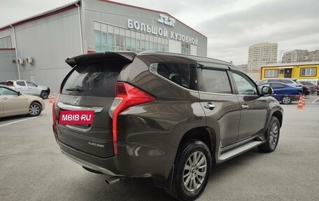Mitsubishi Pajero Sport III рестайлинг, 2017 год, 2 799 000 рублей, 4 фотография