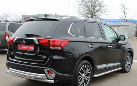 Mitsubishi Outlander III рестайлинг 3, 2018 год, 2 499 000 рублей, 5 фотография