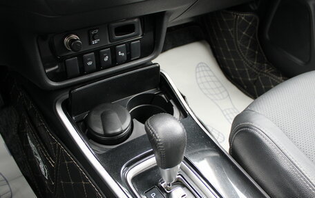 Mitsubishi Outlander III рестайлинг 3, 2018 год, 2 499 000 рублей, 24 фотография