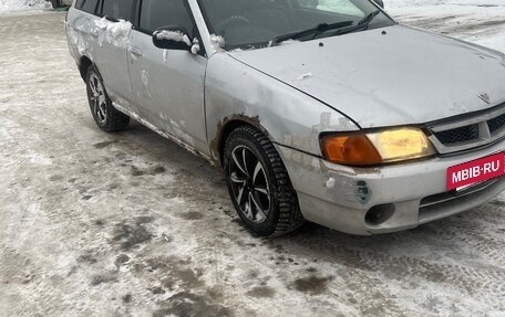 Nissan Wingroad III, 2001 год, 100 000 рублей, 2 фотография