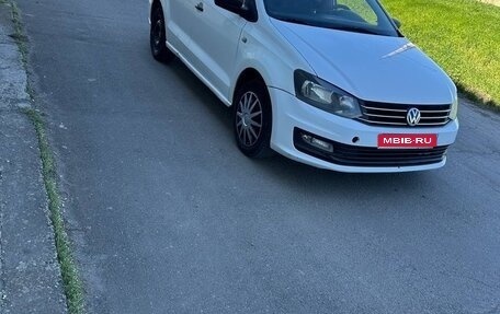 Volkswagen Polo VI (EU Market), 2019 год, 700 000 рублей, 1 фотография