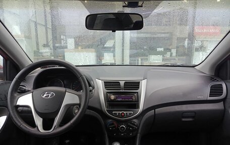 Hyundai Solaris II рестайлинг, 2011 год, 569 500 рублей, 17 фотография