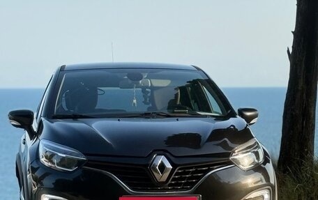 Renault Kaptur I рестайлинг, 2019 год, 1 800 000 рублей, 1 фотография