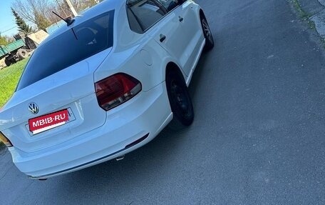 Volkswagen Polo VI (EU Market), 2019 год, 700 000 рублей, 2 фотография