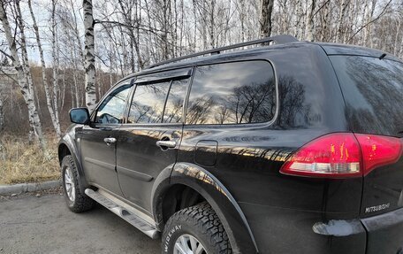 Mitsubishi Pajero Sport II рестайлинг, 2015 год, 2 100 000 рублей, 2 фотография