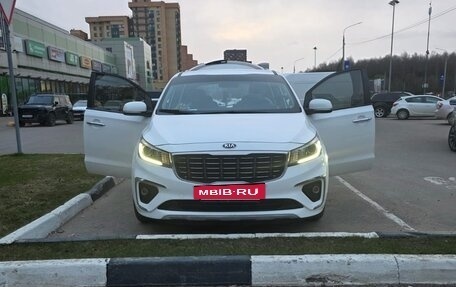 KIA Carnival III, 2018 год, 2 860 000 рублей, 9 фотография