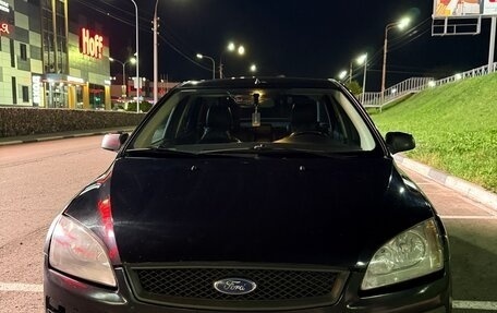 Ford Focus II рестайлинг, 2005 год, 380 000 рублей, 2 фотография