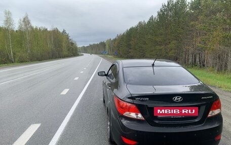 Hyundai Solaris II рестайлинг, 2011 год, 850 000 рублей, 3 фотография