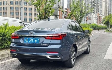 Ford Escort, 2021 год, 1 100 000 рублей, 5 фотография