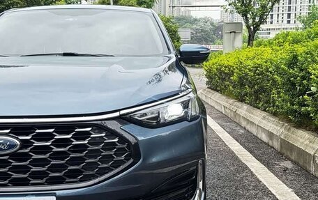 Ford Escort, 2021 год, 1 100 000 рублей, 4 фотография