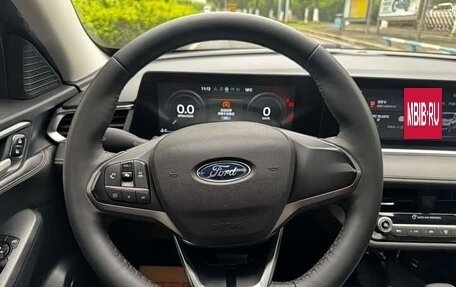 Ford Escort, 2021 год, 1 100 000 рублей, 13 фотография