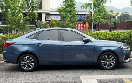 Ford Escort, 2021 год, 1 100 000 рублей, 26 фотография