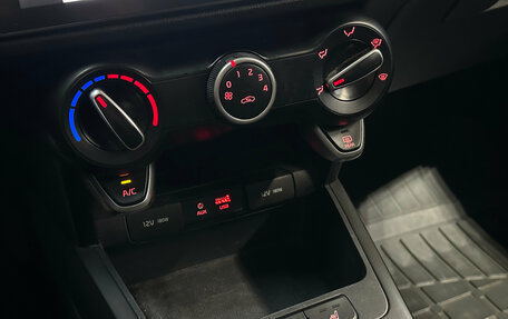 KIA Rio IV, 2019 год, 1 250 000 рублей, 16 фотография