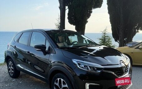 Renault Kaptur I рестайлинг, 2019 год, 1 800 000 рублей, 3 фотография