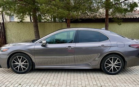 Toyota Camry, 2022 год, 2 950 000 рублей, 5 фотография