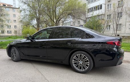 BMW 5 серия, 2018 год, 3 800 000 рублей, 2 фотография