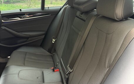 BMW 5 серия, 2018 год, 3 800 000 рублей, 11 фотография