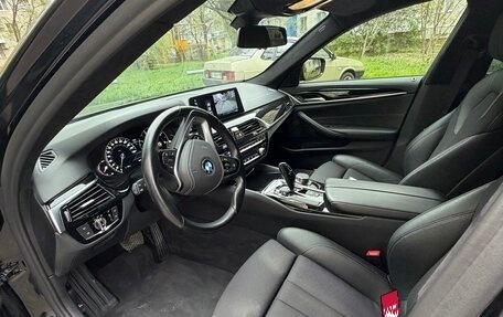 BMW 5 серия, 2018 год, 3 800 000 рублей, 9 фотография