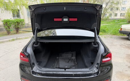 BMW 5 серия, 2018 год, 3 800 000 рублей, 13 фотография