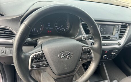 Hyundai Solaris II рестайлинг, 2018 год, 1 116 000 рублей, 11 фотография