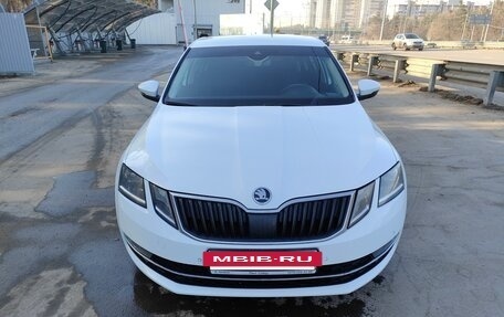 Skoda Octavia, 2017 год, 1 869 000 рублей, 2 фотография