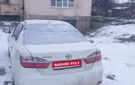 Toyota Camry, 2017 год, 1 450 000 рублей, 2 фотография