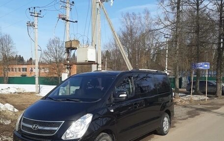 Hyundai Grand Starex Grand Starex I рестайлинг 2, 2012 год, 1 700 000 рублей, 1 фотография
