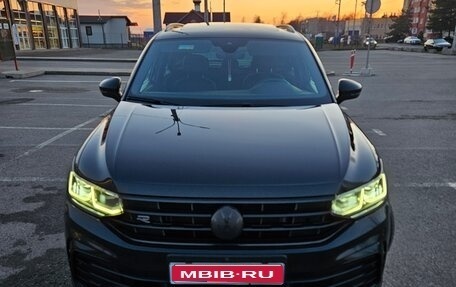 Volkswagen Tiguan II, 2022 год, 3 400 000 рублей, 1 фотография