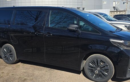 Toyota Alphard III, 2021 год, 5 400 000 рублей, 2 фотография