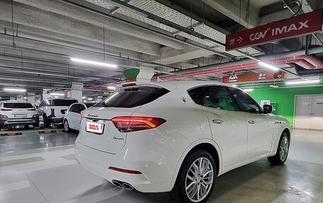 Maserati Levante I, 2022 год, 6 210 000 рублей, 4 фотография