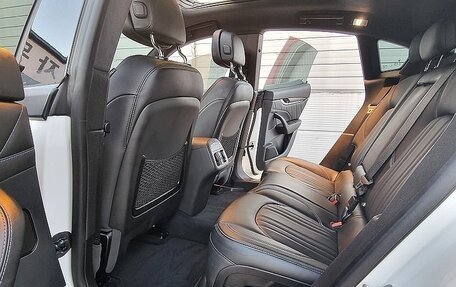 Maserati Levante I, 2022 год, 6 210 000 рублей, 7 фотография