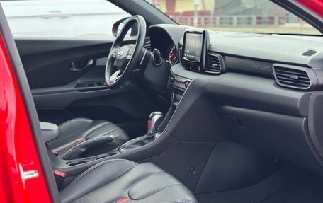 Hyundai Veloster II, 2020 год, 2 550 000 рублей, 10 фотография