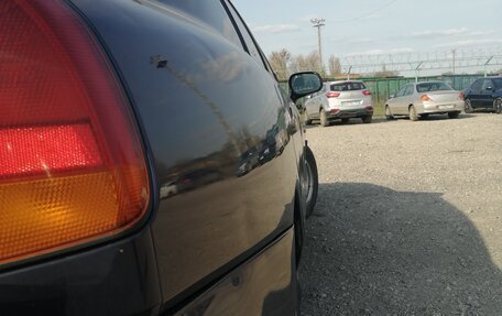 Mitsubishi Carisma I, 1997 год, 195 000 рублей, 2 фотография