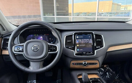 Volvo XC90 II рестайлинг, 2025 год, 7 356 000 рублей, 14 фотография