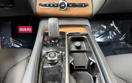 Volvo XC90 II рестайлинг, 2025 год, 7 356 000 рублей, 21 фотография